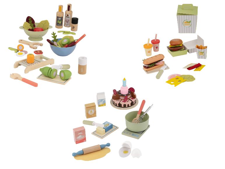Jouets de cuisine en bois : salade, fast-food et kits de pâtisserie.