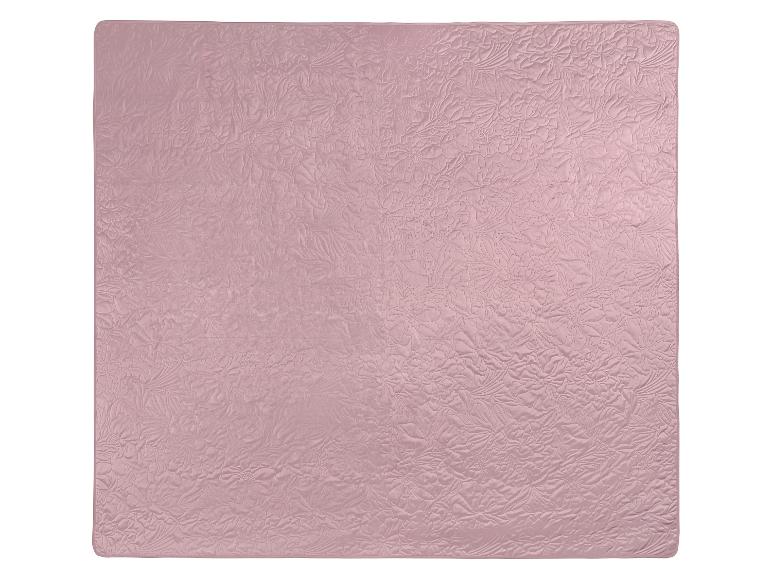 Couvre-lit matelassé rose avec motif floral