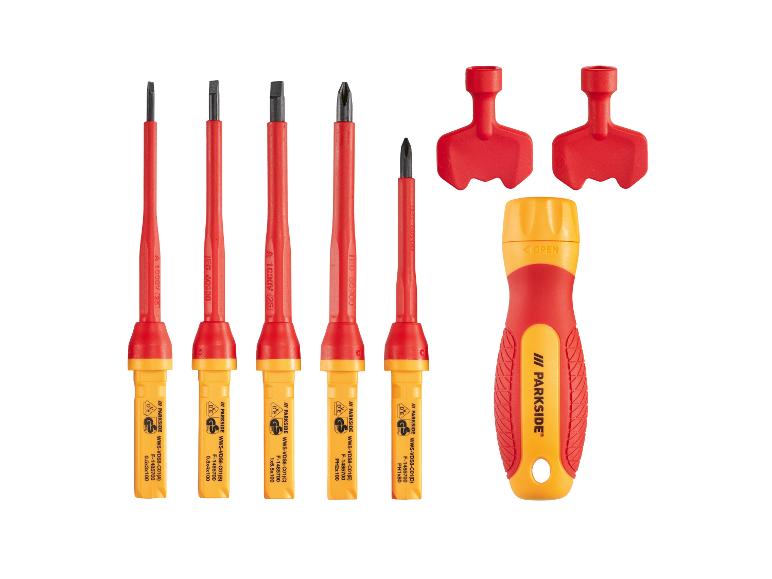 Un ensemble de tournevis isolés avec différentes têtes et un manche interchangeable.