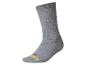 Chaussette grise avec un logo coloré sur la pointe