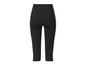 Leggings de sport noirs taille haute avec des poches.