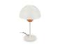 Lampe de table blanche avec abat-jour en dôme et base ronde, avec un accent en bois.