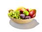 Bol en bambou avec des raisins, bananes, mangues et figues.