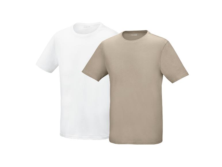 Deux t-shirts pour hommes : un blanc et un beige.