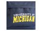 Sac à dos bleu marine avec le texte 'University of Michigan'.
