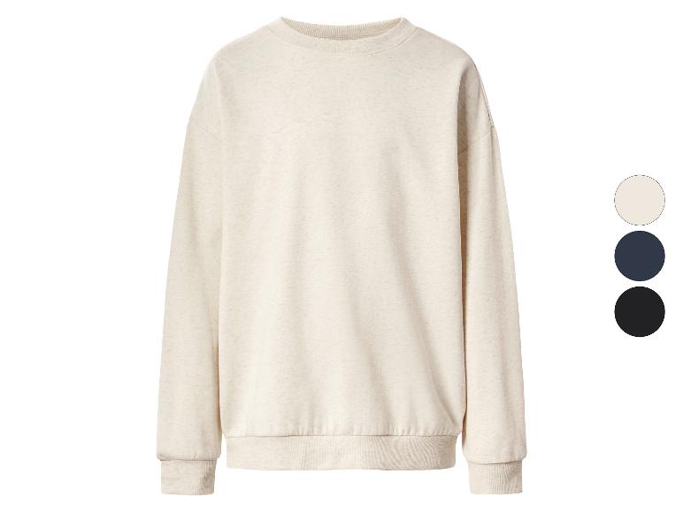 Sweat-shirt uni à manches longues, disponible en trois couleurs : beige, bleu foncé et noir.