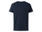 T-shirt bleu marine à manches courtes.