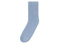 Une chaussette en coton bleue