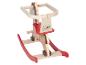Cheval à bascule en bois avec une selle et des poignées rouges, marque Playtive.