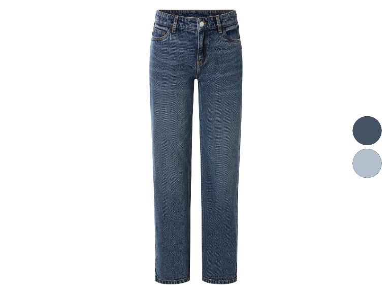 Jean droit femme bleu foncé avec détails délavés.