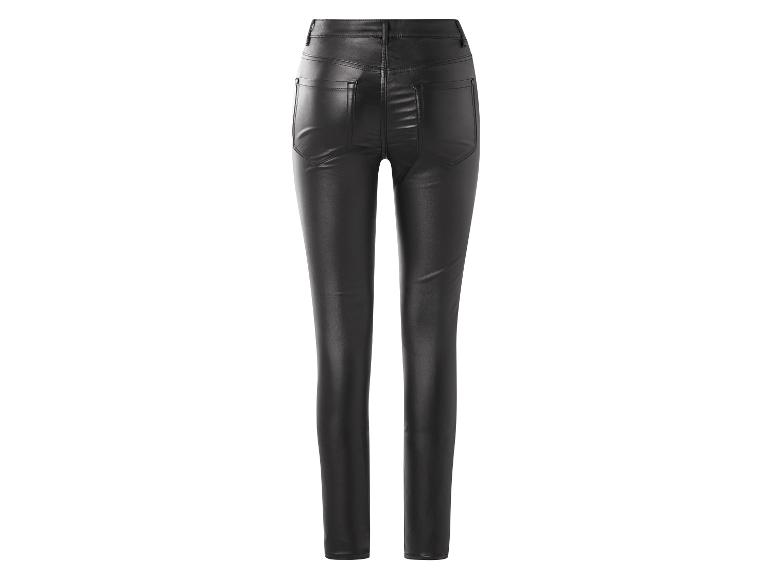 Pantalon noir moulant en similicuir taille haute, vue de dos
