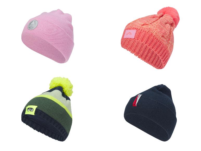 Quatre bonnets d'hiver roses, corail, rayés et bleu marine.