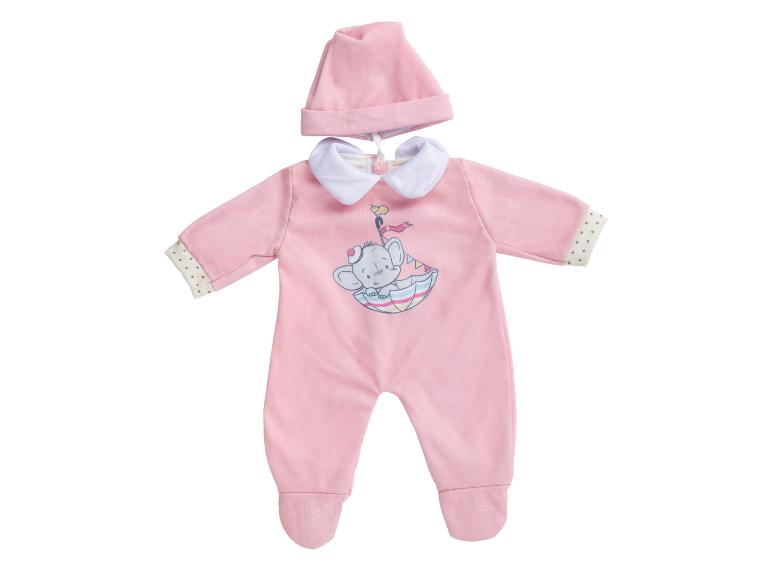 Un pyjama rose pour bébé avec un bonnet, avec un motif d'éléphant.