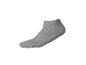 Chaussette de sport courte grise sur fond blanc.