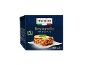 Un carton de sauce béchamel avec un plat de lasagnes sur le devant, 500 ml.