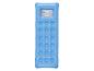 Matelas pneumatique bleu pour la piscine.
