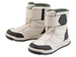 Deux paires de bottes d'hiver beiges avec des détails verts.