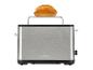 Pain sur un grille-pain SilverCrest en acier inoxydable