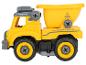 Un camion jouet jaune avec benne basculante Pioneer.