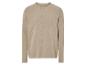 Pull en maille beige à manches longues.