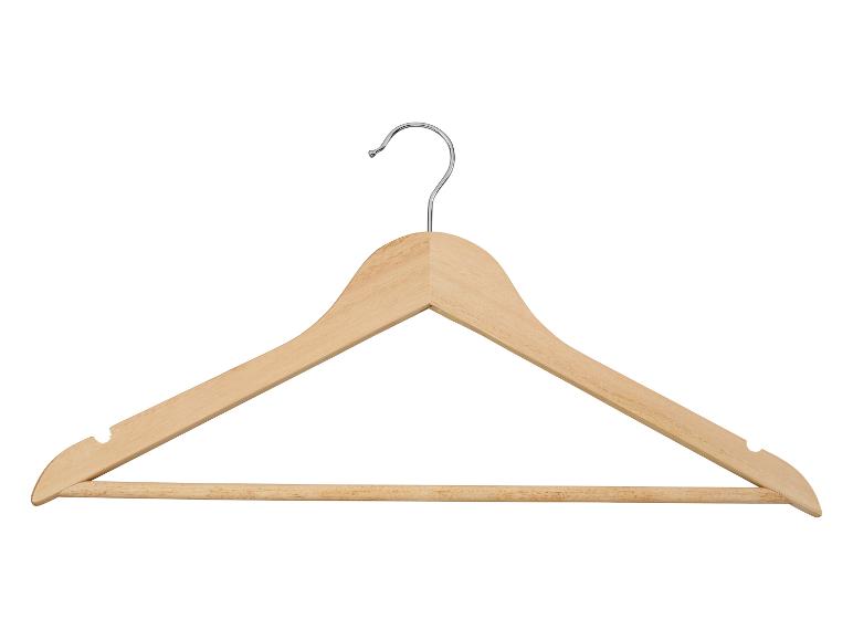 Cintre en bois clair avec un crochet métallique