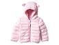 Veste rose matelassée pour bébé avec capuche.