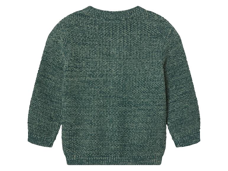 Pull en tricot vert pour enfant.