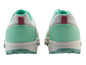 Deux paires de chaussures de course vertes et grises.
