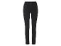 Jeans skinny noirs pour femmes.