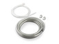 Deux tuyaux transparents et deux colliers de serrage pour connecter des appareils.