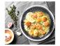 Coquilles Saint-Jacques grillées au citron dans une poêle