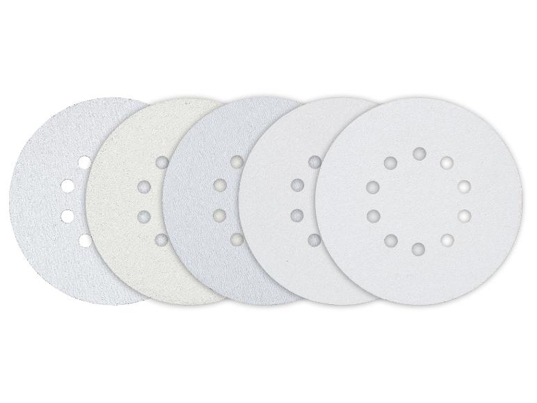 Disques de ponçage avec différents grains.