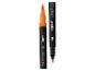 Marqueur orange à double pointe avec pinceau et pointes fines, étiqueté « DUAL TIP MARKER ».