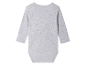 Un body bébé gris à manches longues.