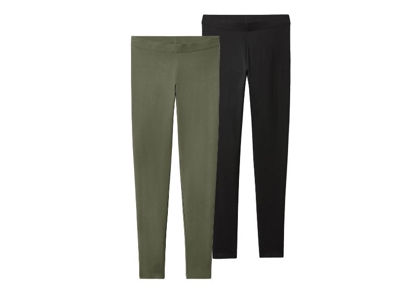 Deux paires de leggings unis, un vert olive et un noir.