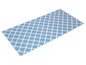 Tapis blanc avec un motif géométrique de carrés bleus
