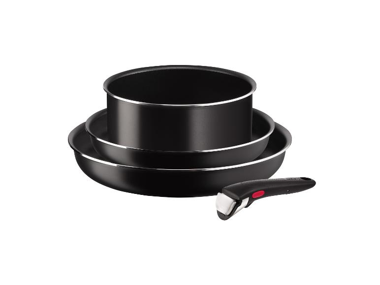 Ensemble de casseroles et poêles Tefal noires.