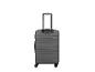 Valise grise à roulettes avec poignée télescopique sur fond blanc.