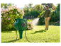 Arrosage du jardin avec un enrouleur de tuyau Parkside.