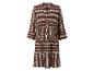 Robe longue brune à motifs géométriques ethniques.