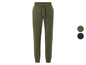 Pantalon de jogging vert avec un élastique à la taille.