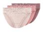 Trois culottes en coton, dentelle rose poudré.