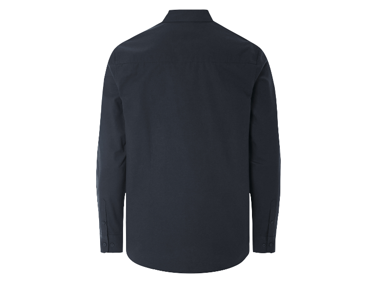 Chemise homme bleu foncé à manches longues.