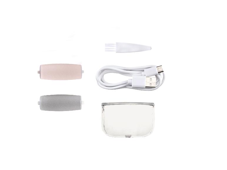 Accessoires pour lime électrique à pieds: deux rouleaux, câble de charge, brosse de nettoyage et étui.
