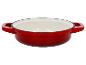 Cocotte rouge en fonte émaillée avec couvercle.