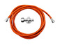 Un tuyau orange avec un raccord Rothenberger pour le gaz.