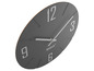 Une horloge murale grise Mebus avec des aiguilles blanches.