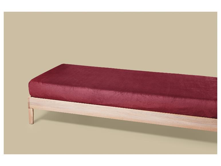 Banc en bois avec assise en velours rouge