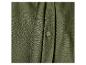 Chemise en lin vert olive, détail de la texture et d'un bouton.