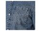Chemise en jean avec poche et boutons.